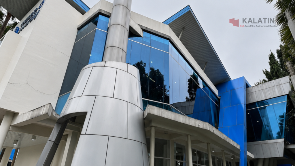 Kaca Film Gedung Tangerang Anti Panas untuk Kantor dan Ruko by Kalatin Dealer Resmi Kaca Film Tangerang