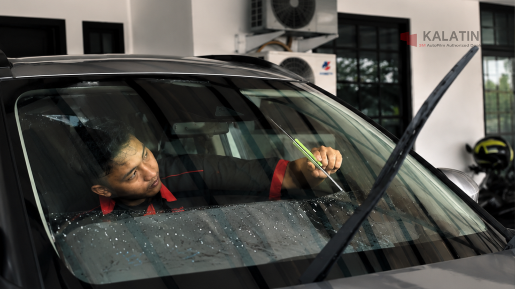 Layanan Home Service, Pasang Kaca Film Mobil di Rumah Tangerang by Kalatin Dealer Resmi Kaca Film 3M