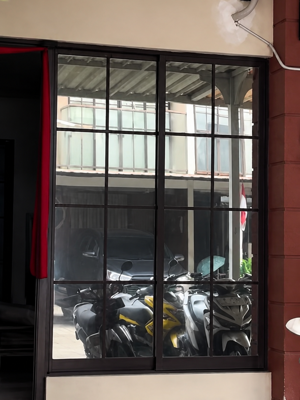 Kaca Film One Way untuk Rumah
