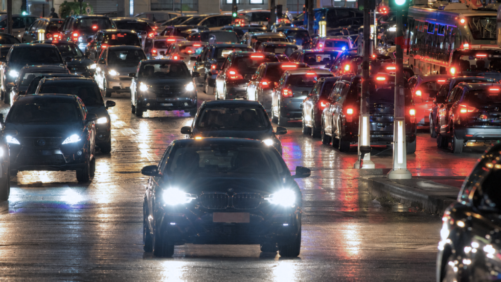 Tahukah Kamu? Kenapa Lampu Mobil Berwarna Putih dan Merah? by Kalatin Dealer Resmi 3M Jakarta Selatan