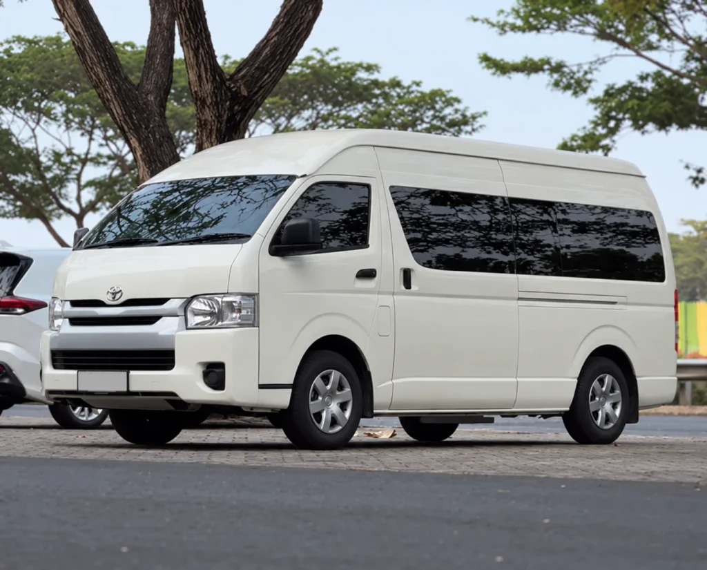 Pasang Kaca Film 3M Ceramic IM 40% dan 60% di Minibus Hiace by Kalatin Dealer Resmi 3M Jakarta Utara